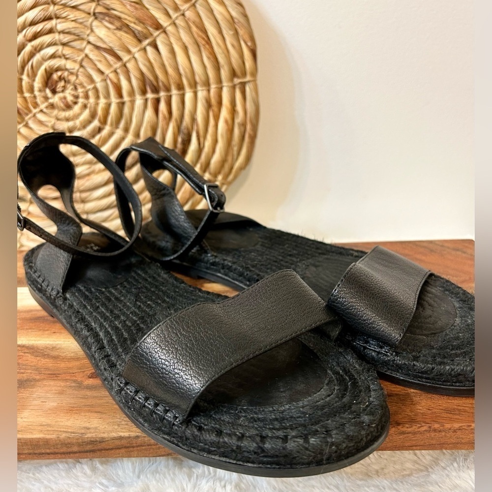Eileen Fisher Mike Tumbled Leather Espadrille Sandals in Black Size 11 - Picture 4 of 10